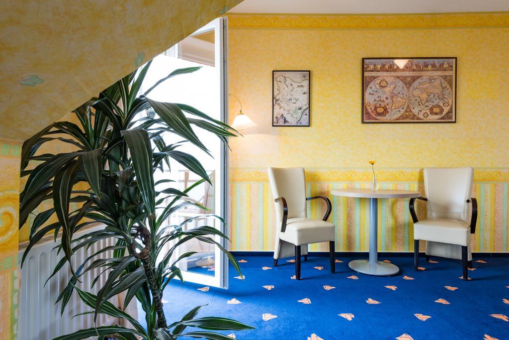 Hotel Boddenhus Garni Zingst Buitenkant foto