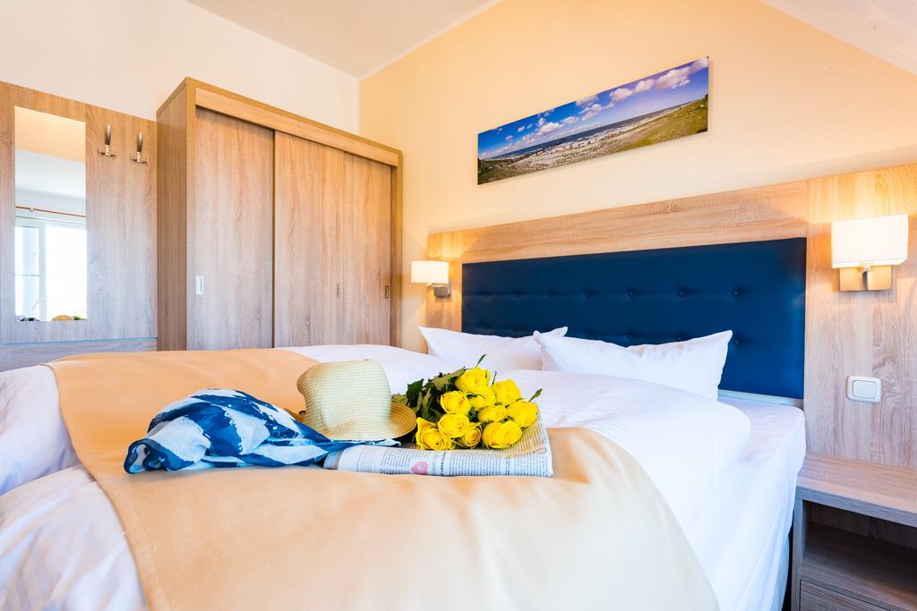 Hotel Boddenhus Garni Zingst Buitenkant foto
