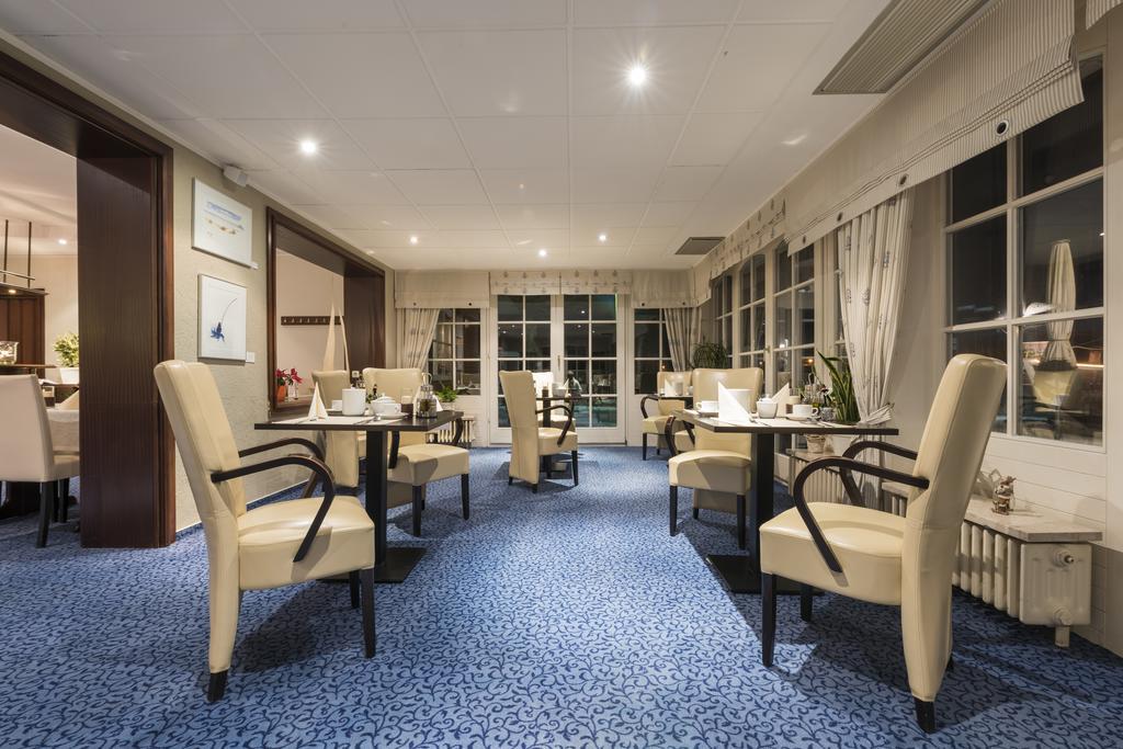Hotel Boddenhus Garni Zingst Buitenkant foto