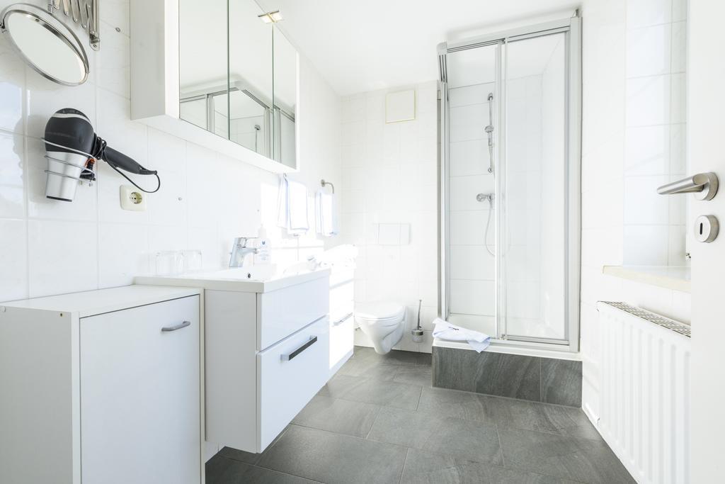 Hotel Boddenhus Garni Zingst Buitenkant foto