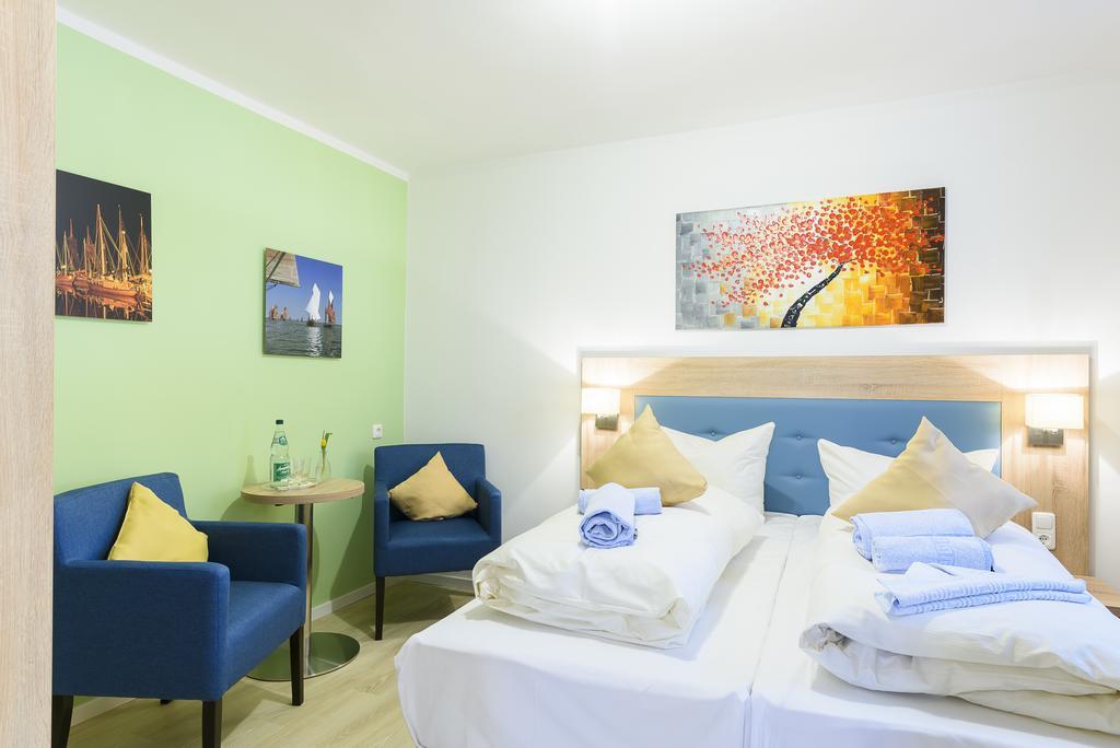 Hotel Boddenhus Garni Zingst Buitenkant foto